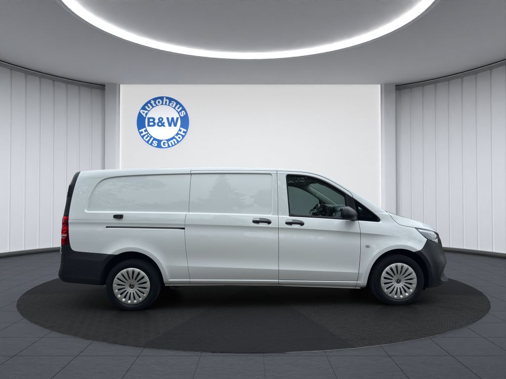 Mercedes-Benz Vito 2024 г. Белый, пробег 54859 км