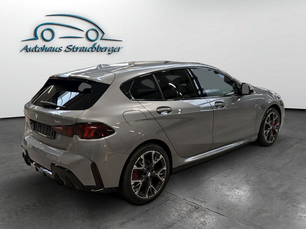 BMW 120 2025 г. Серый, пробег 42200 км