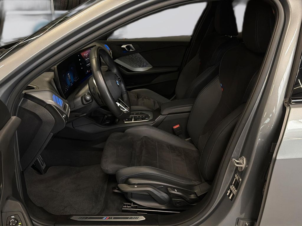 BMW 120 2025 г. Серый, пробег 42200 км