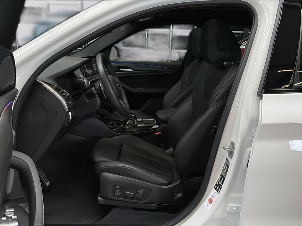 BMW X4 2024 г. Белый, пробег 42000 км