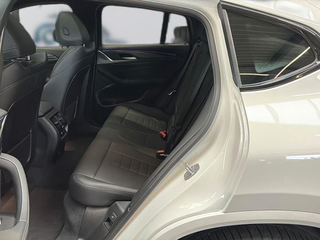 BMW X4 2024 г. Белый, пробег 42000 км