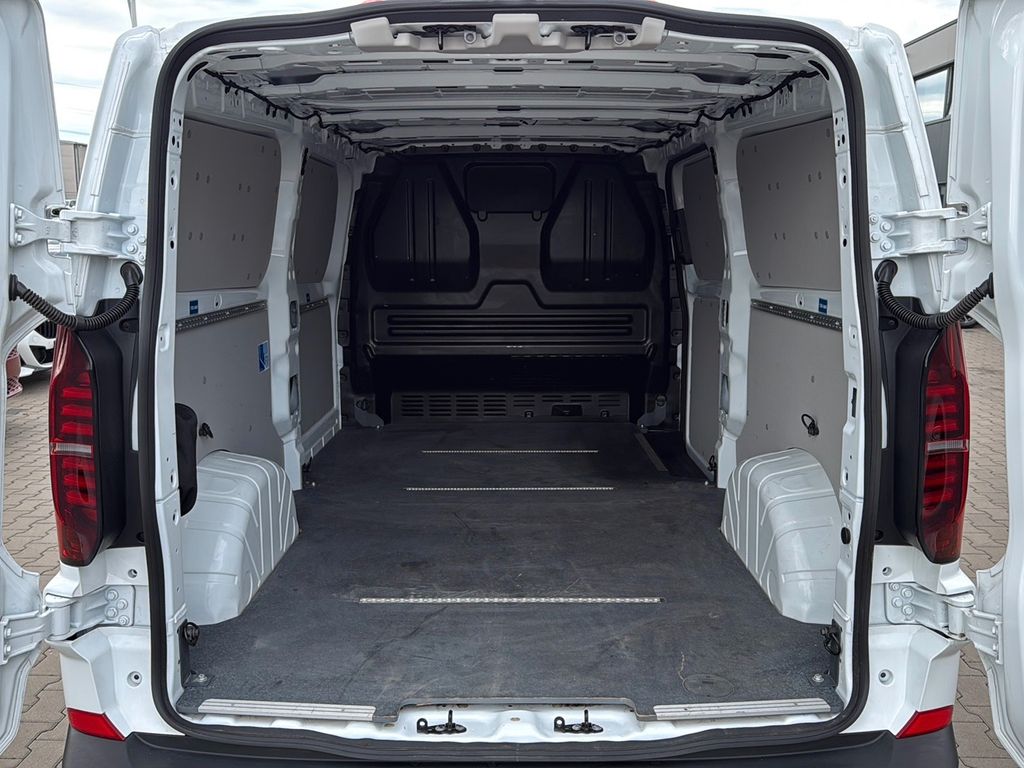 Volkswagen T7 TRANSPORTER 2025 г. Белый, пробег 33000 км