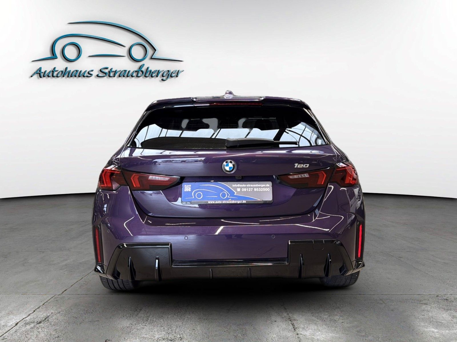 BMW 120 2025 г. Фиолетовый, пробег 33100 км