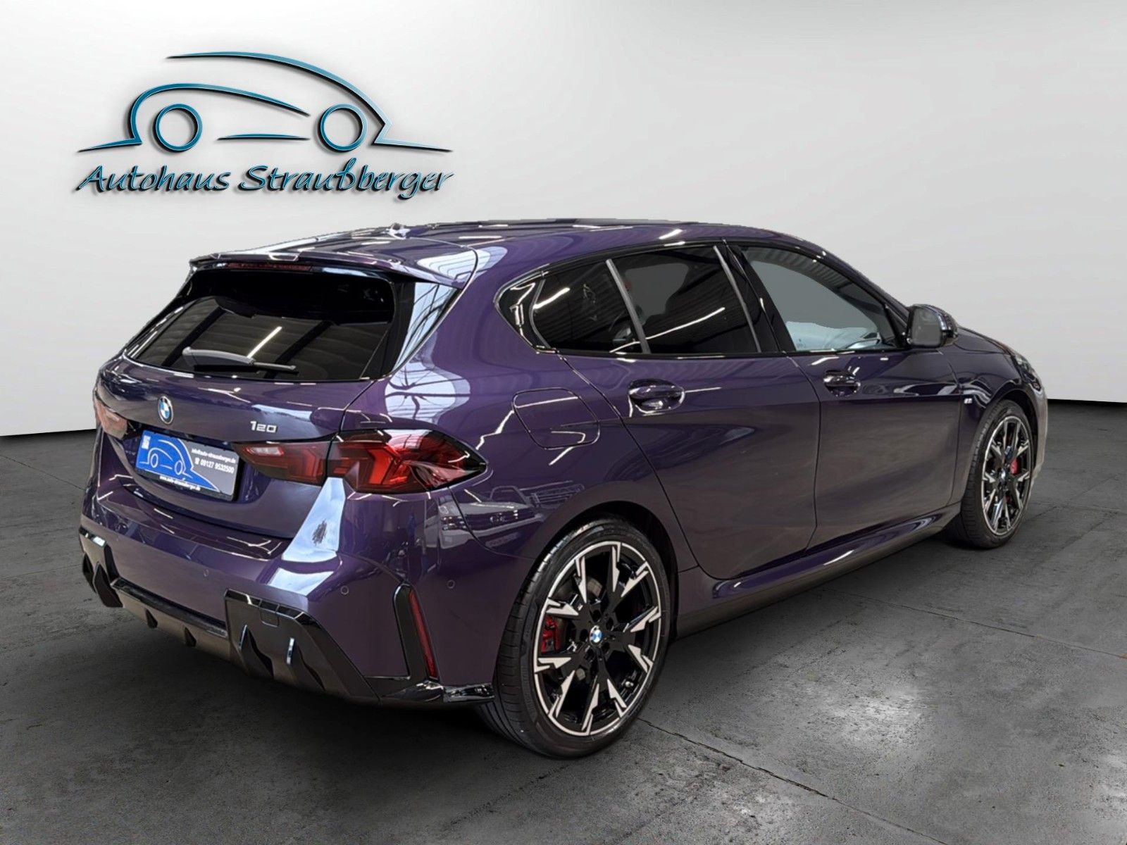 BMW 120 2025 г. Фиолетовый, пробег 33100 км
