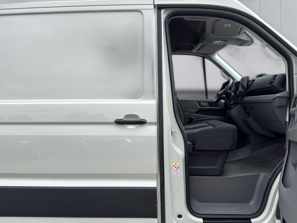 Volkswagen CRAFTER 2025 г. Серый, пробег 39700 км