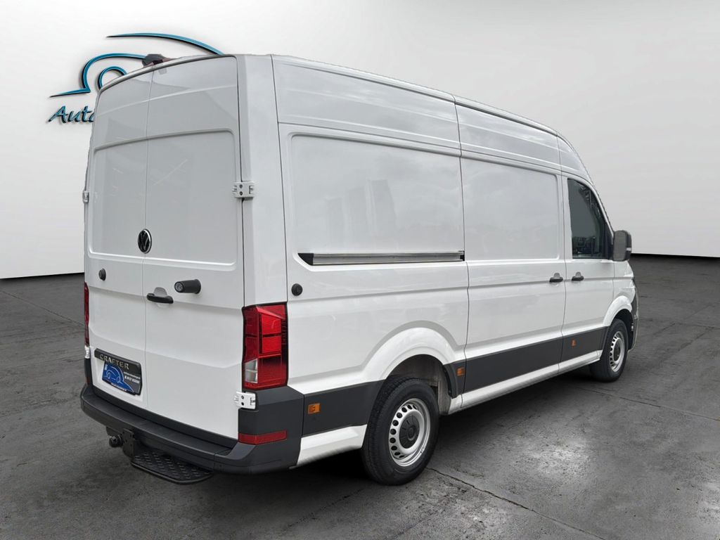 Volkswagen CRAFTER 2025 г. Белый, пробег 35400 км