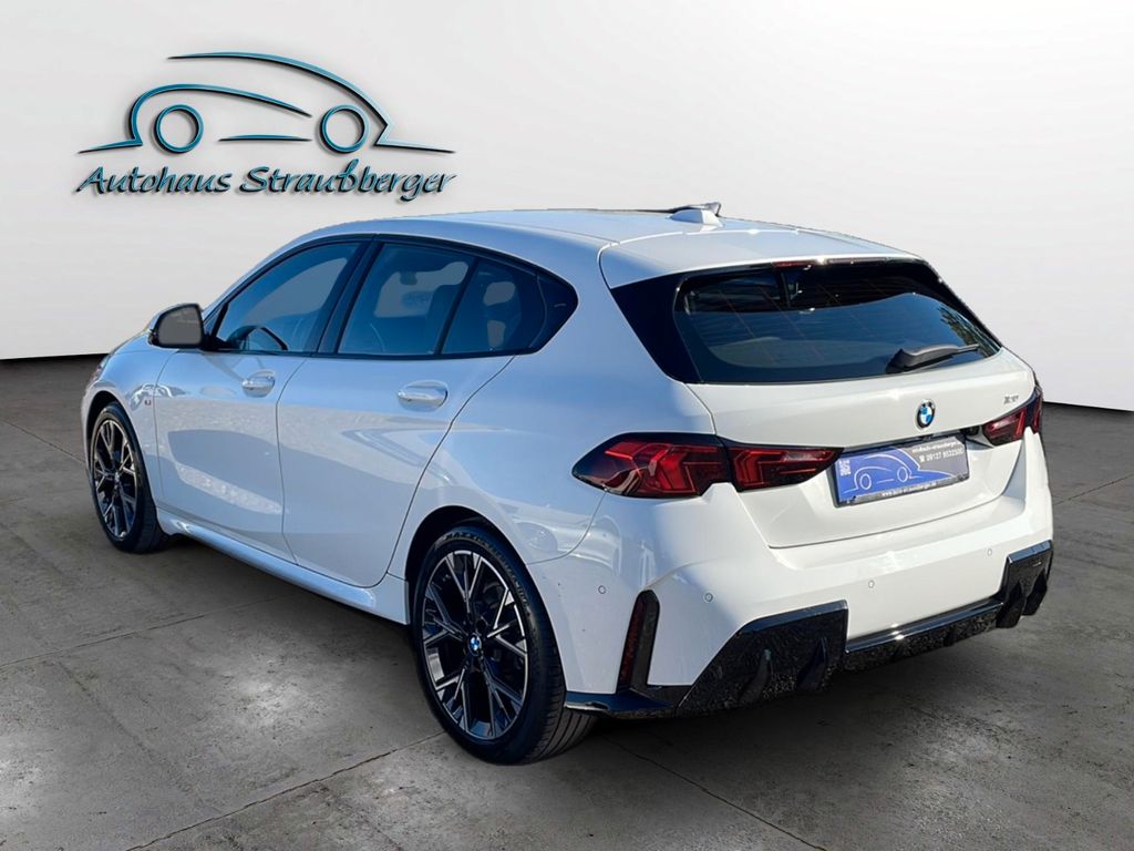 BMW 120 2025 г. Белый, пробег 39700 км