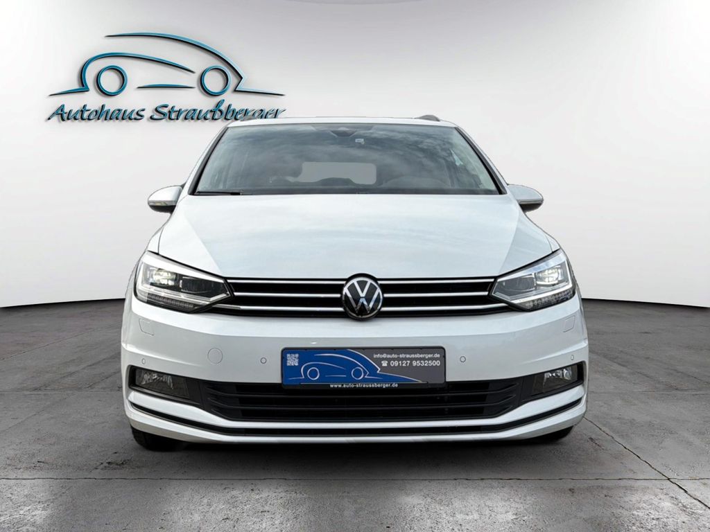 Volkswagen Touran 2025 г. Белый, пробег 46200 км