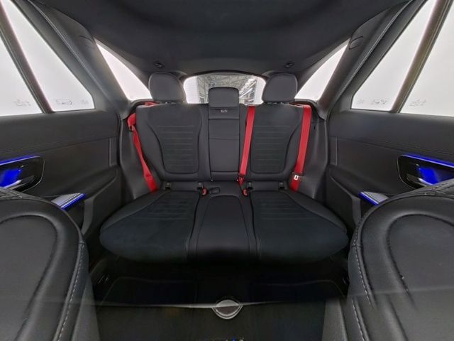 Mercedes-Benz GLC 300 2025 г. Синий, пробег 25000 км