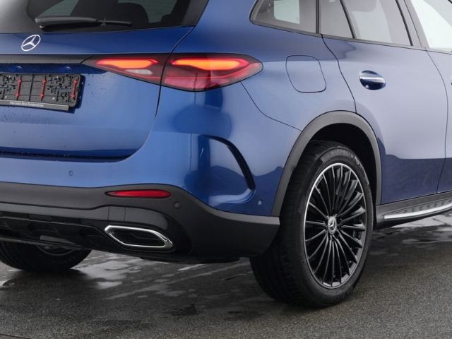 Mercedes-Benz GLC 300 2025 г. Синий, пробег 25000 км