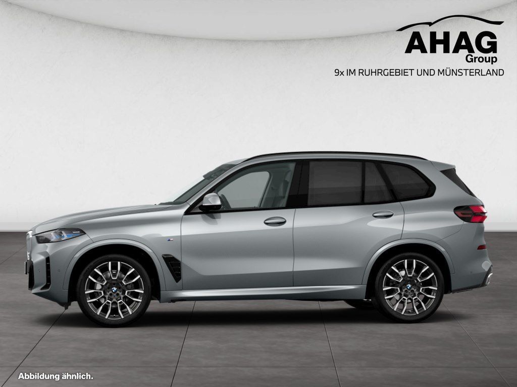 BMW X5 2026 г. Серый, пробег 21792 км