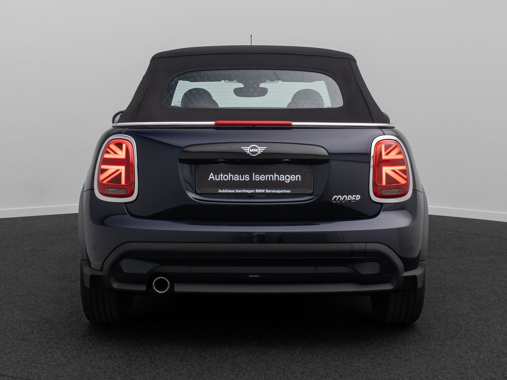 Mini COOPER CABRIO 2023 г. Чёрный, пробег 26746 км