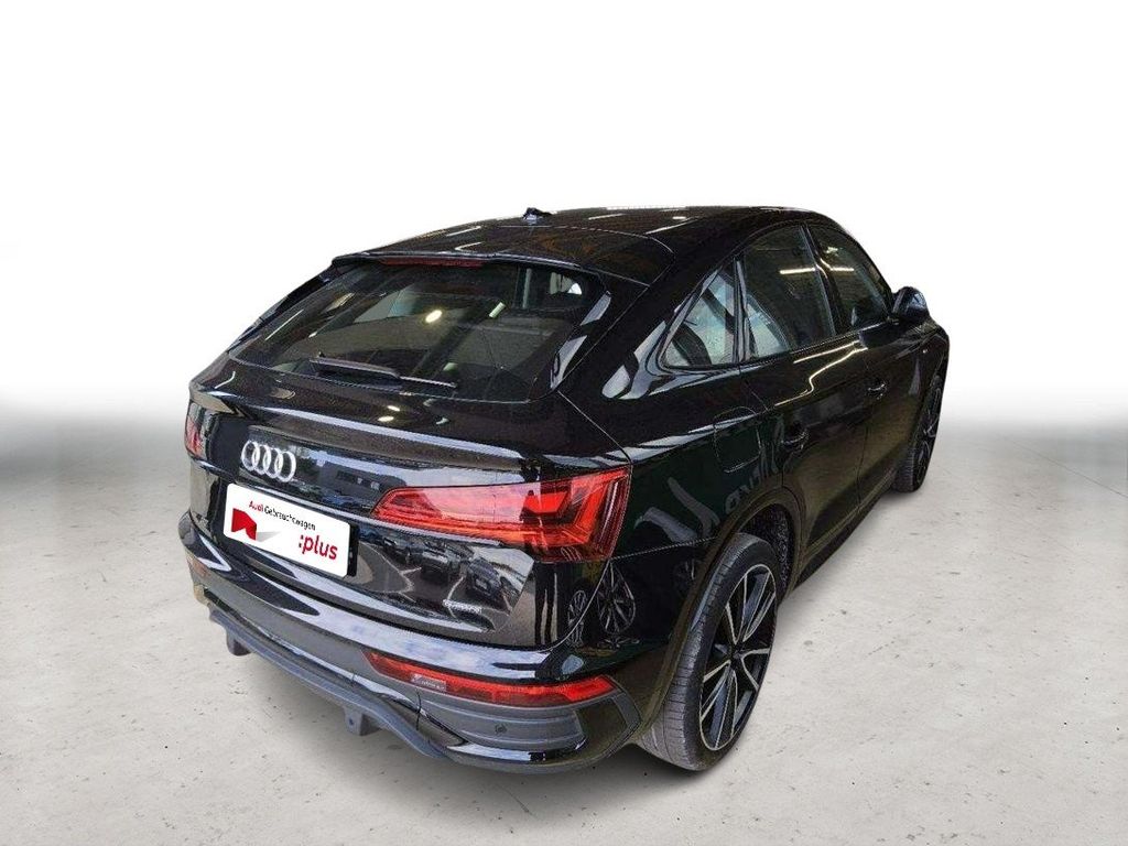 Audi Q5 2023 г. Чёрный, пробег 55249 км