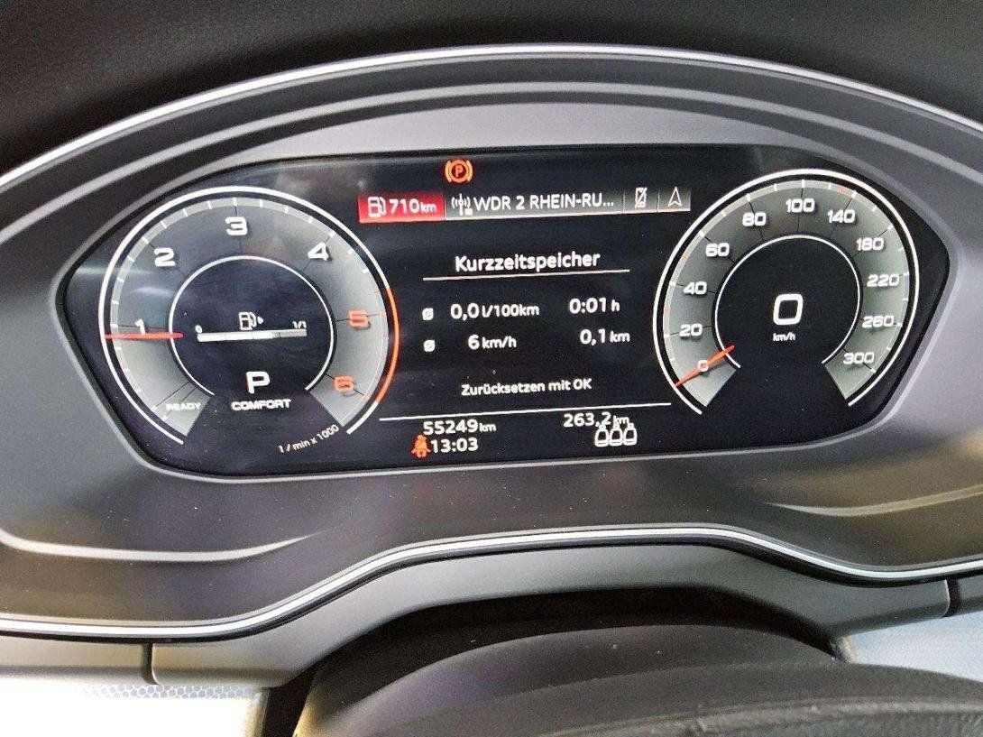 Audi Q5 2023 г. Чёрный, пробег 55249 км