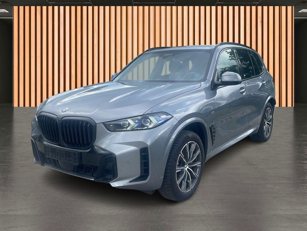 BMW X5 2025 г. Серый, пробег 29200 км