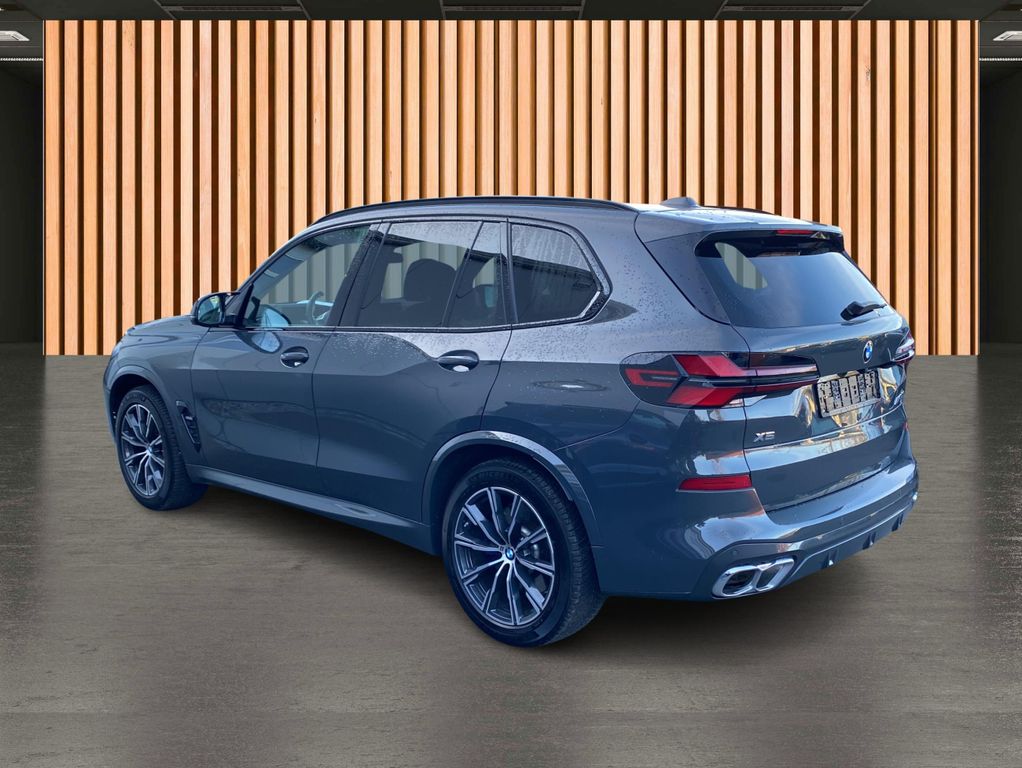 BMW X5 M60 2025 г. Серый, пробег 28900 км