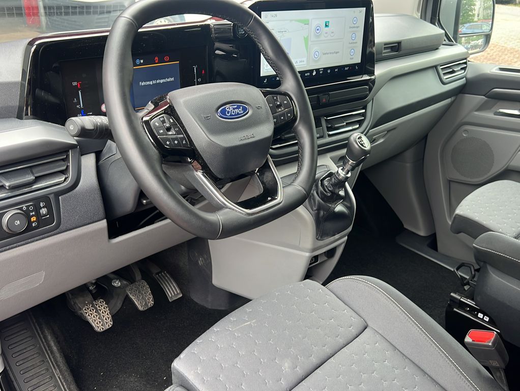Ford Tourneo Custom 2024 г. Серый, пробег 25658 км