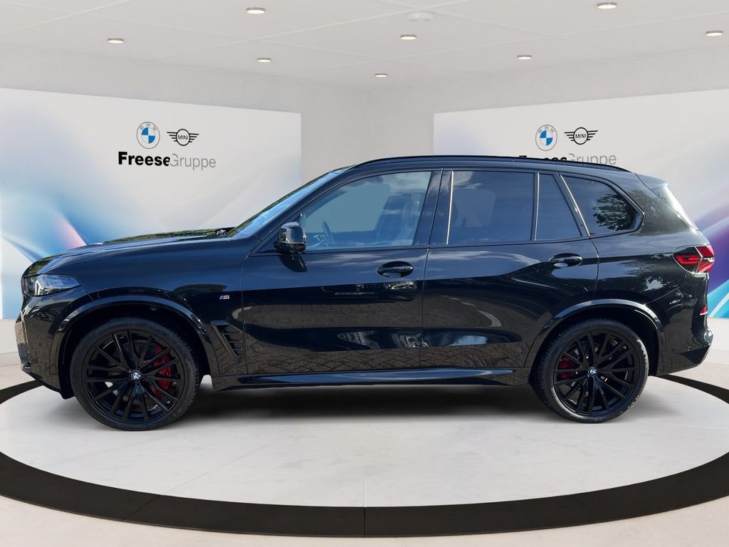 BMW X5 2025 г. Чёрный, пробег 21238 км