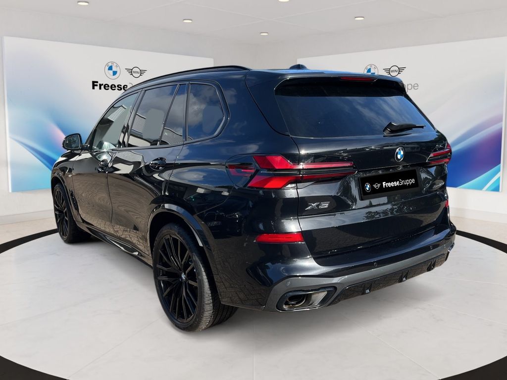 BMW X5 2025 г. Чёрный, пробег 21238 км