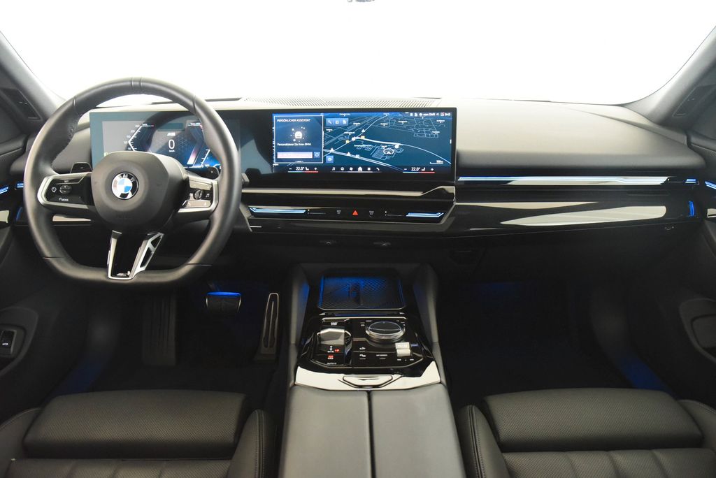 BMW 540 2025 г. Серый, пробег 18500 км