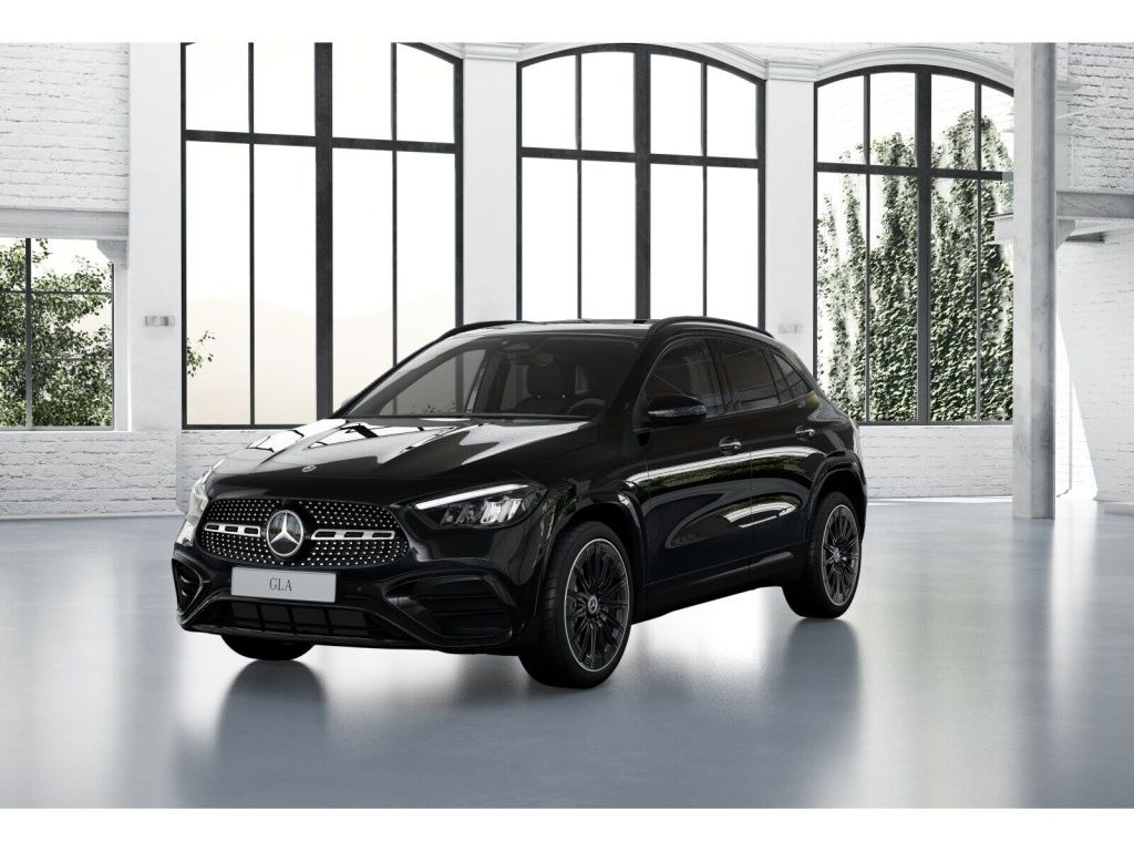 Mercedes-Benz GLA 200 2023 г. Чёрный, пробег 42307 км