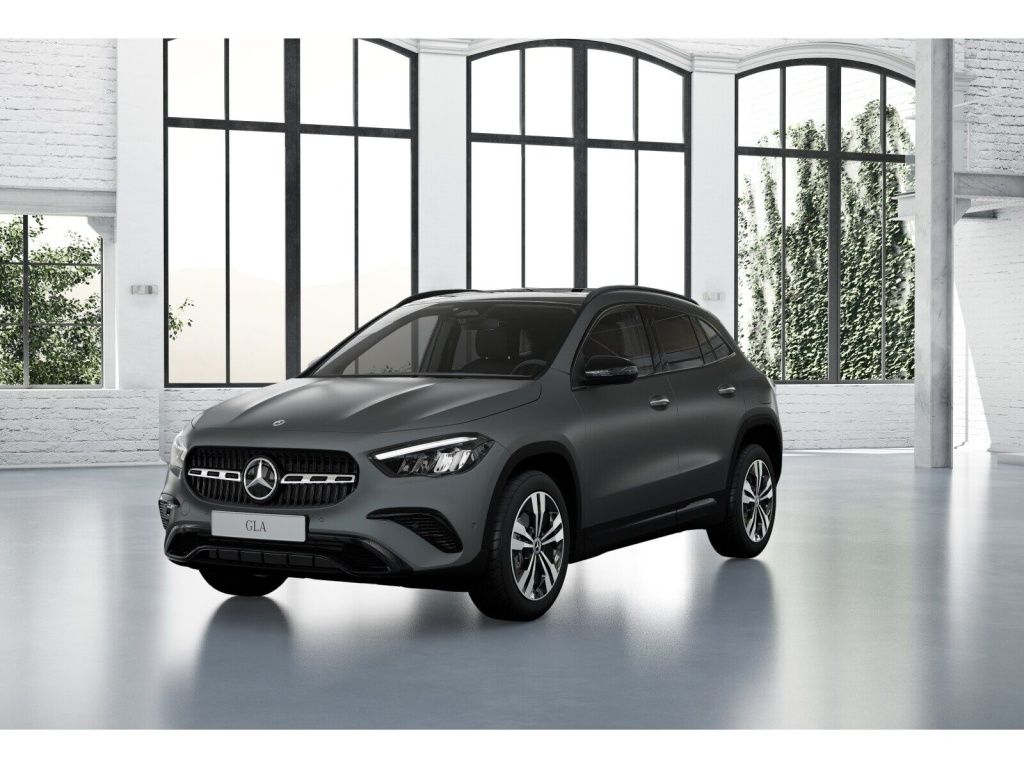Mercedes-Benz GLA 200 2023 г. Серый, пробег 54901 км