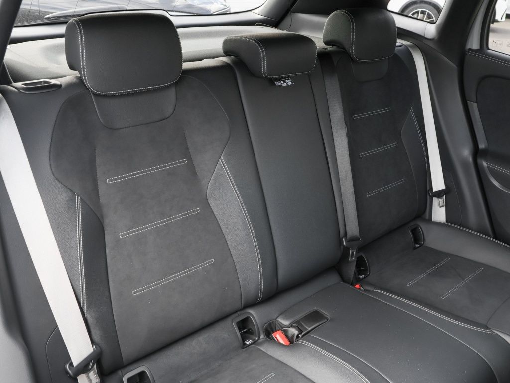 Mercedes-Benz GLA 200 2025 г. Серый, пробег 8847 км