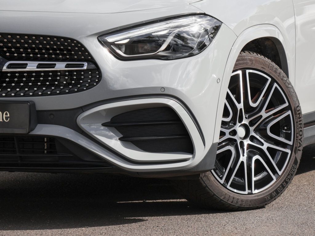 Mercedes-Benz GLA 200 2025 г. Серый, пробег 8847 км