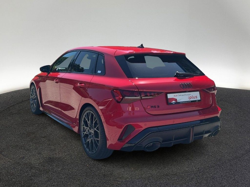 Audi RS3 2025 г. Красный, пробег 3950 км