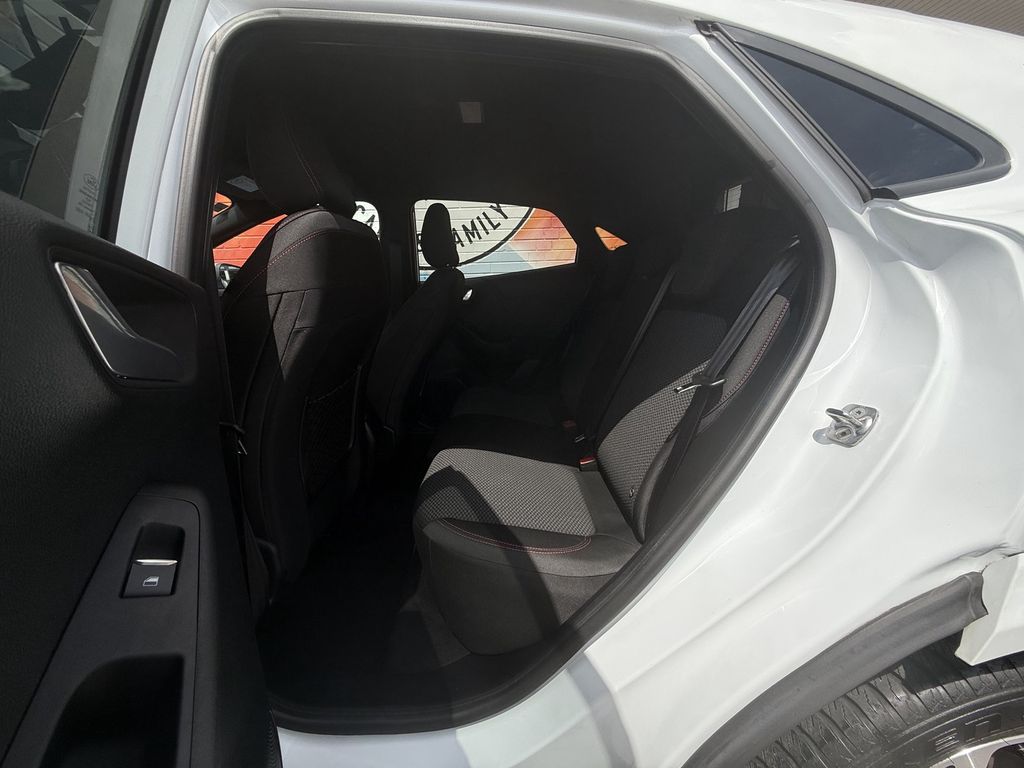 Ford Puma 2022 г. Белый, пробег 40300 км