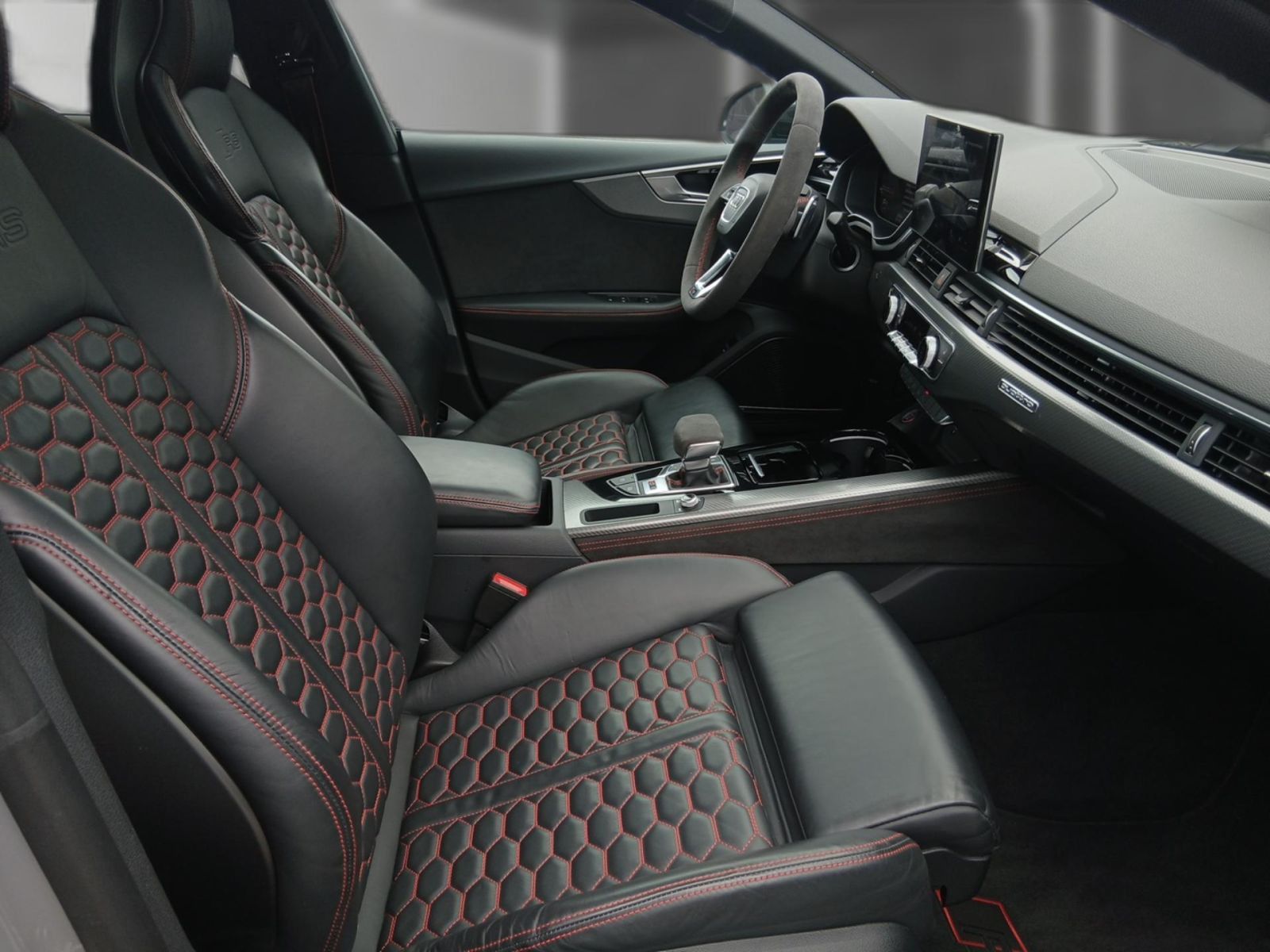 Audi RS5 2024 г. Серый, пробег 26428 км