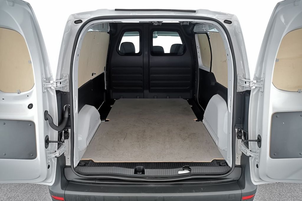Mercedes-Benz Citan 2024 г. Белый, пробег 21079 км