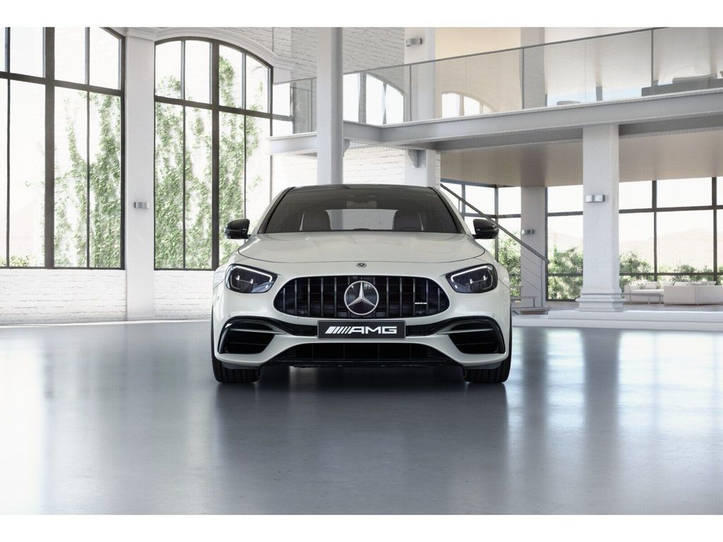 Mercedes-Benz E 63 AMG 2023 г. Белый, пробег 52901 км