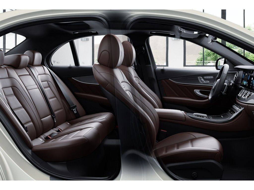 Mercedes-Benz E 63 AMG 2023 г. Белый, пробег 52901 км