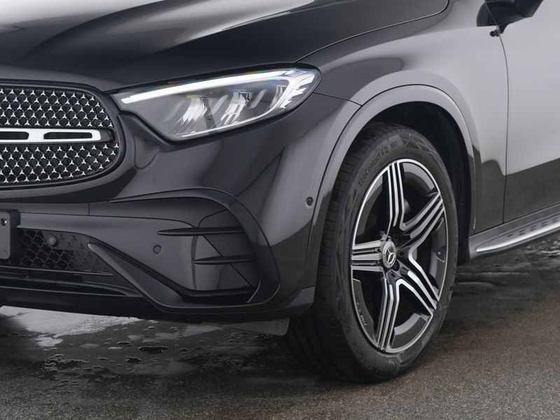 Mercedes-Benz GLC 300 2025 г. Чёрный, пробег 17987 км