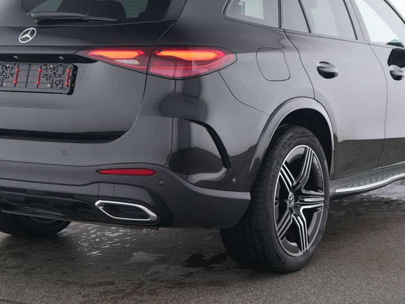 Mercedes-Benz GLC 300 2025 г. Чёрный, пробег 17987 км