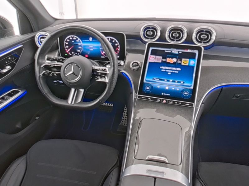 Mercedes-Benz GLC 300 2025 г. Чёрный, пробег 17987 км