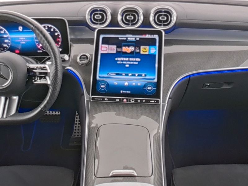 Mercedes-Benz GLC 300 2025 г. Чёрный, пробег 17987 км