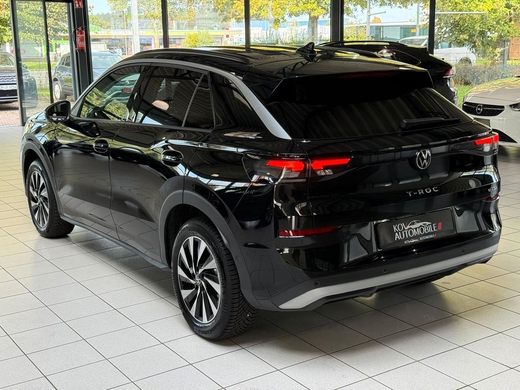 Volkswagen T-Roc 2026 г. Чёрный, пробег 30997 км