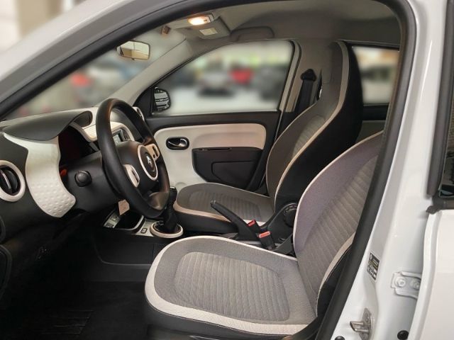 Renault Twingo 2022 г. Белый, пробег 56082 км