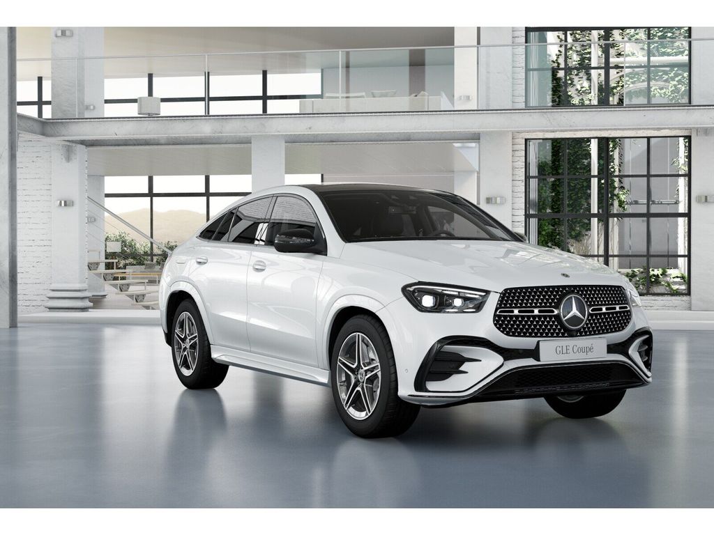 Mercedes-Benz GLE 300 2025 г. Белый, пробег 6240 км
