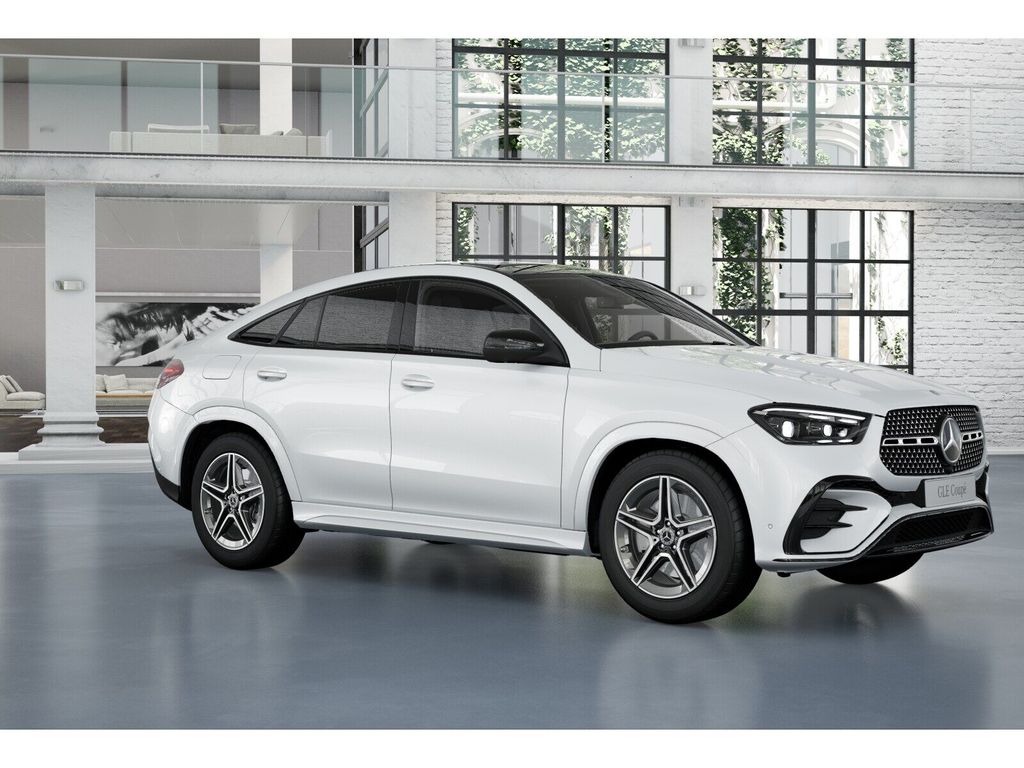 Mercedes-Benz GLE 300 2025 г. Белый, пробег 6240 км