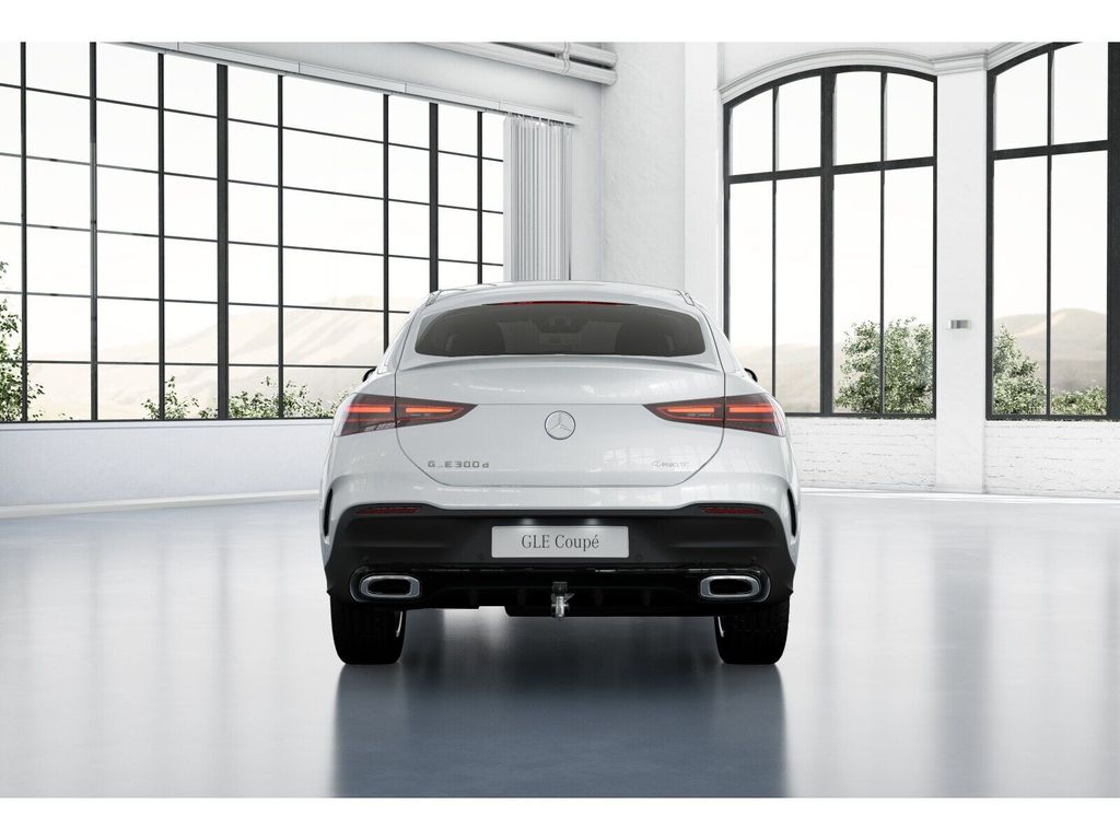 Mercedes-Benz GLE 300 2025 г. Белый, пробег 6240 км