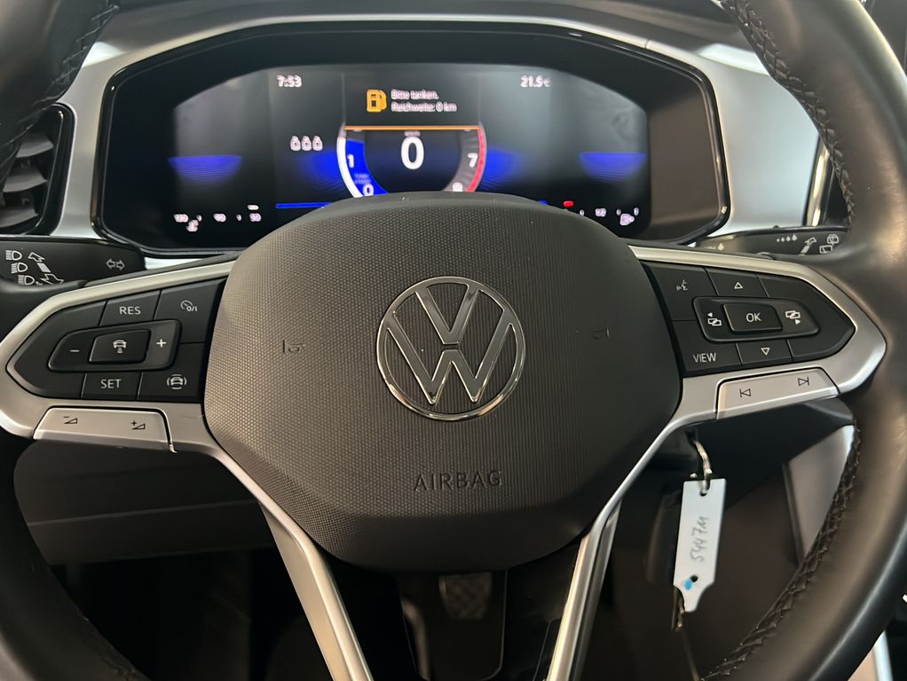 Volkswagen T-Roc 2023 г. Серебристый, пробег 42885 км