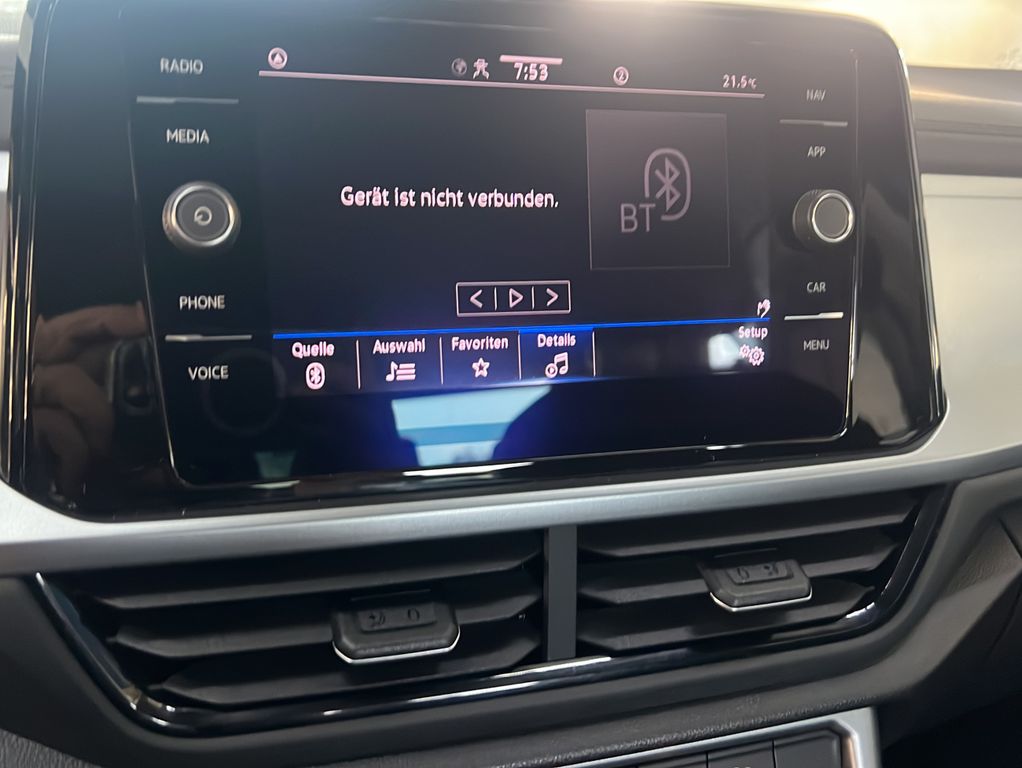 Volkswagen T-Roc 2023 г. Серебристый, пробег 42885 км
