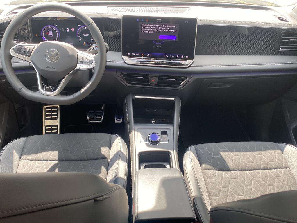 Volkswagen Tiguan 2025 г. Серый, пробег 27142 км