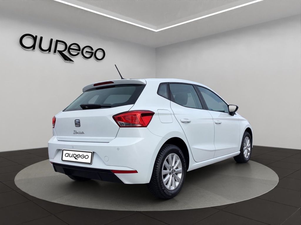 SEAT Ibiza 2023 г. Белый, пробег 47473 км
