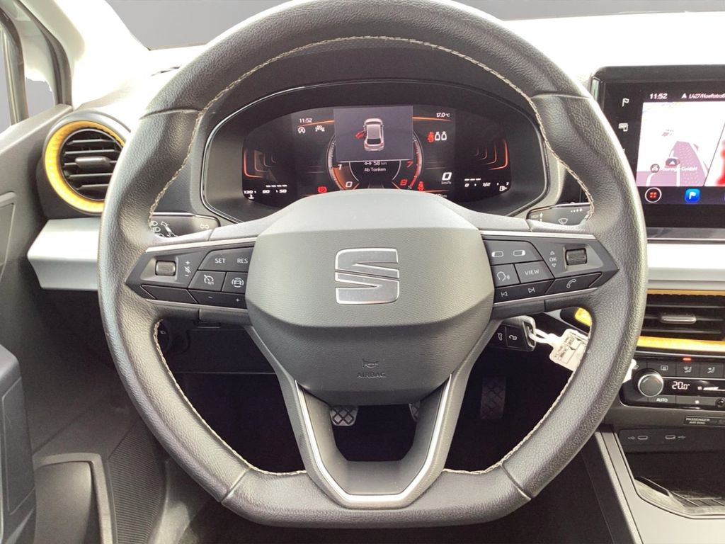 SEAT Ibiza 2023 г. Белый, пробег 47473 км