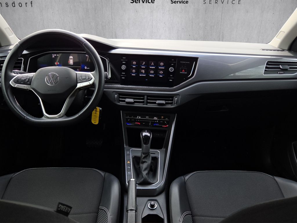 Volkswagen Taigo 2023 г. Серый, пробег 41268 км