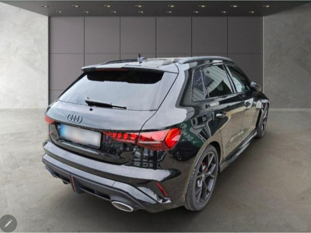 Audi RS3 2025 г. Чёрный, пробег 15500 км